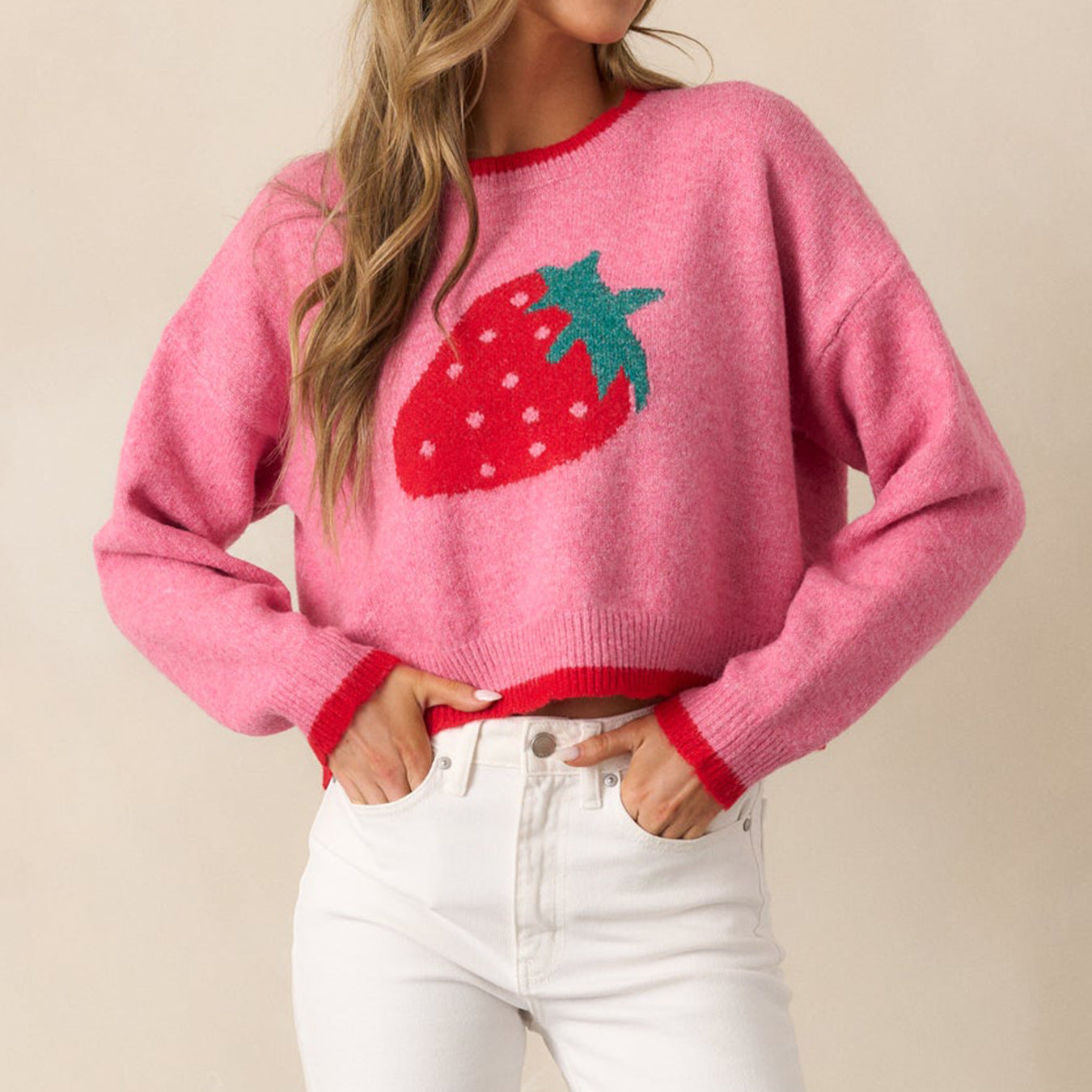 Damen trendiger Pullover mit Erdbeer-Motiv und Kontrastbündchen
