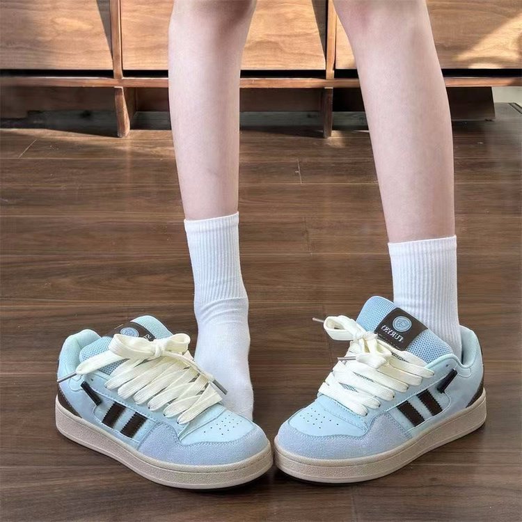 Damen Sportliche Lifestyle Sneakers mit modischem Retro-Design