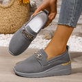 Damen Slip-On Sneakers mit modischem Dekor und dämpfendem Fußbett R&B