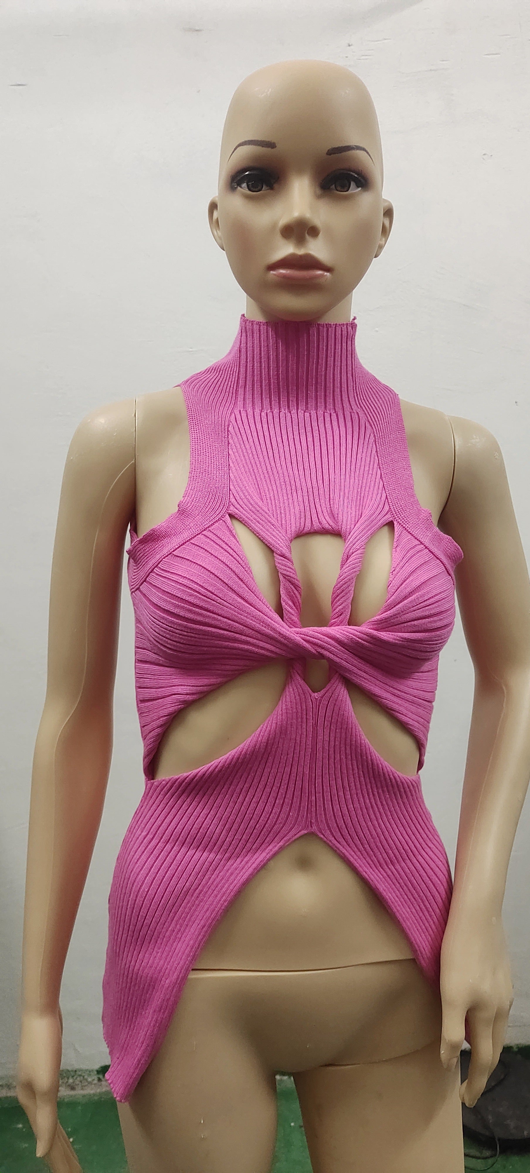 Damen figurbetontes Cut-Out Top mit hohem Kragen R&B