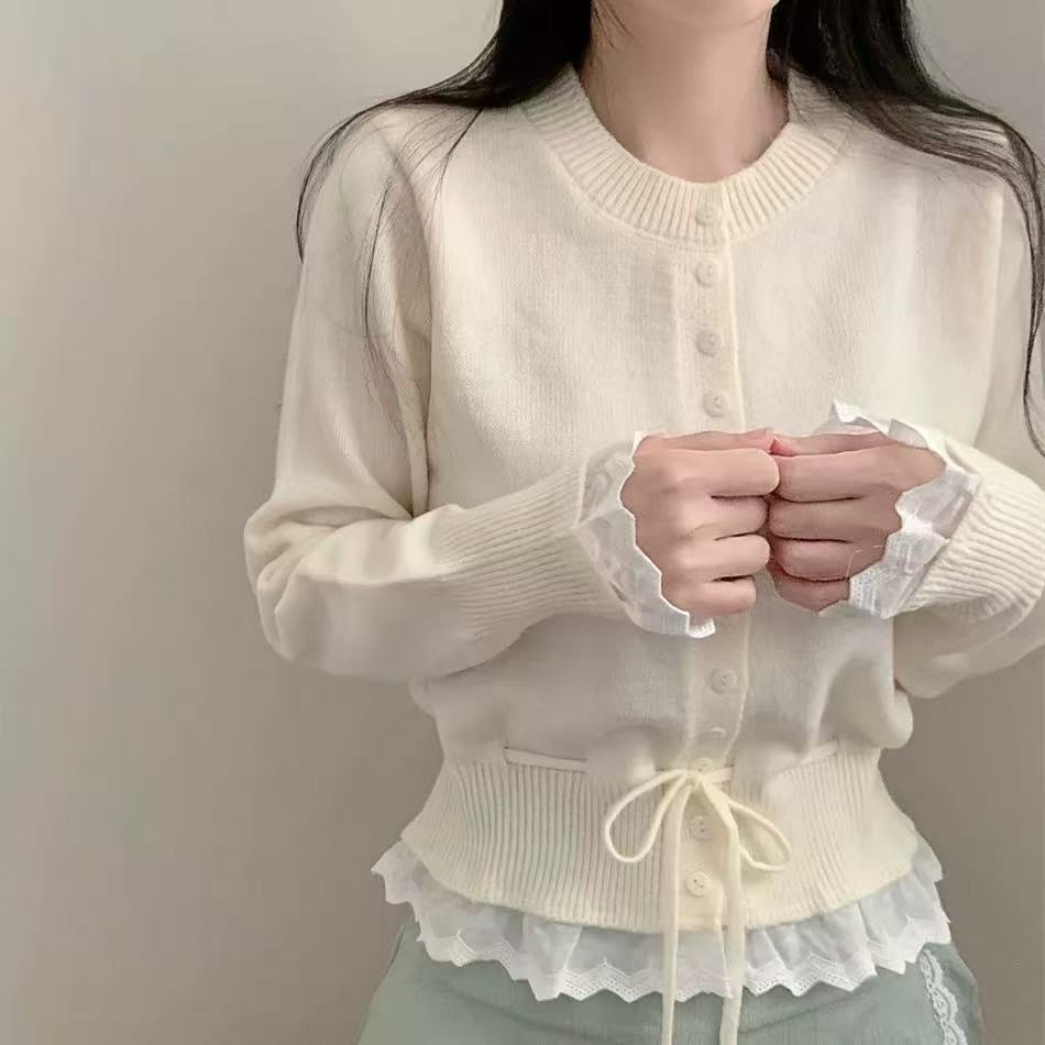 Damen kuscheliger Strickjacke mit fransigen Details und Bändchen R&B