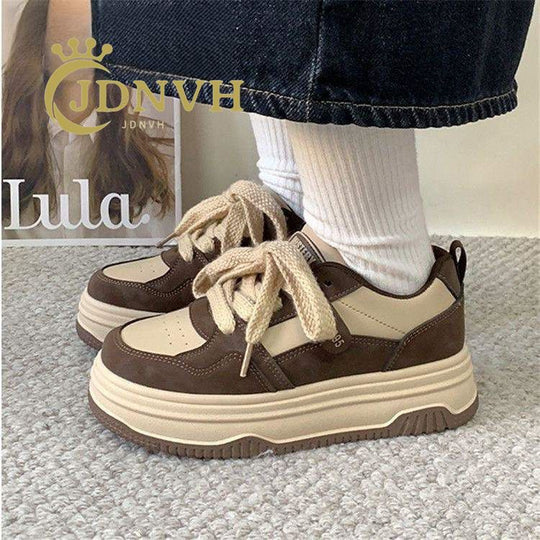 Damen modische Sneakers mit verstärktem Plateau und einzigartiger Schnürung R&B