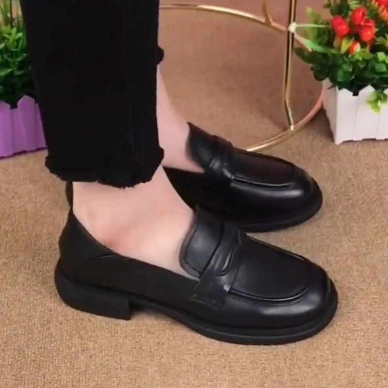 Damen elegante Mokassins mit modischem Schnitt und bequemem Absatz