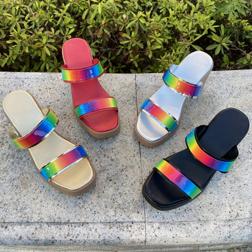 Damen Plateau-Sandalen mit regenbogenfarbenem Glanz und bequemem Absatz R&B