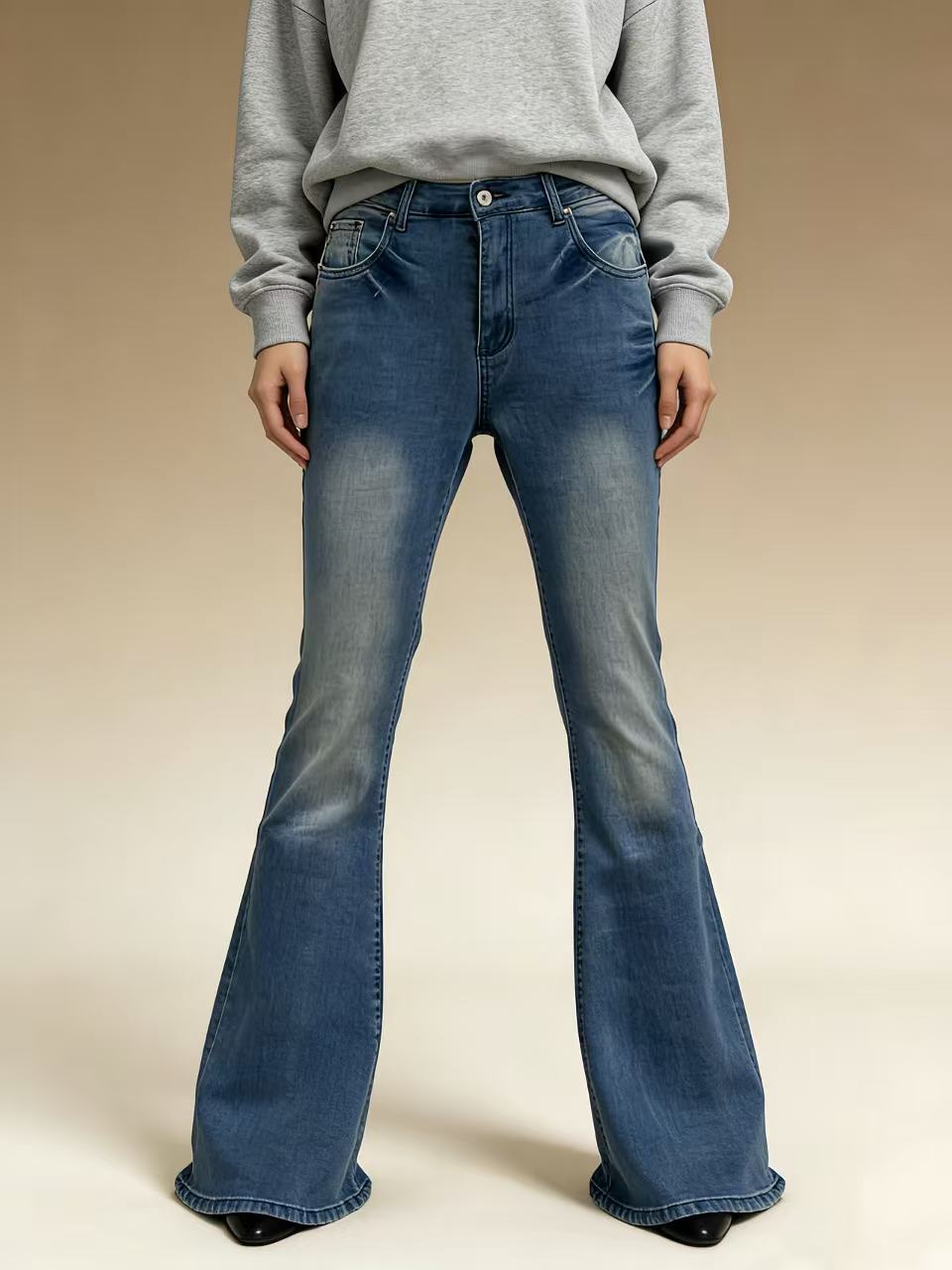 Damen Flared Jeans mit hohem Bund und eleganten Nahtdetails
