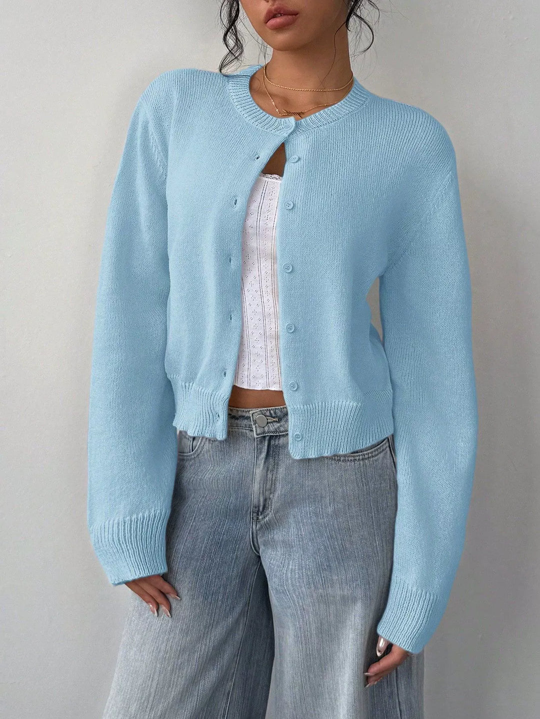 R&B | Strickjacke Pullover Weiche Strickware Cropped Fit Knopf Front Rippensaum