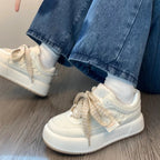 Damen Sportliche Sneaker mit modischem Obermaterial und innovativem Schnürdesign