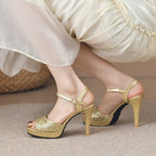 Damen glitzernde High Heelsandaletten mit elegantem Riemen