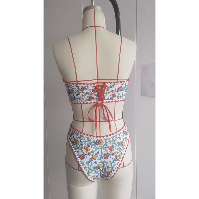 Damen Bandeau-Bikini mit floralen Akzenten und Rüschen R&B