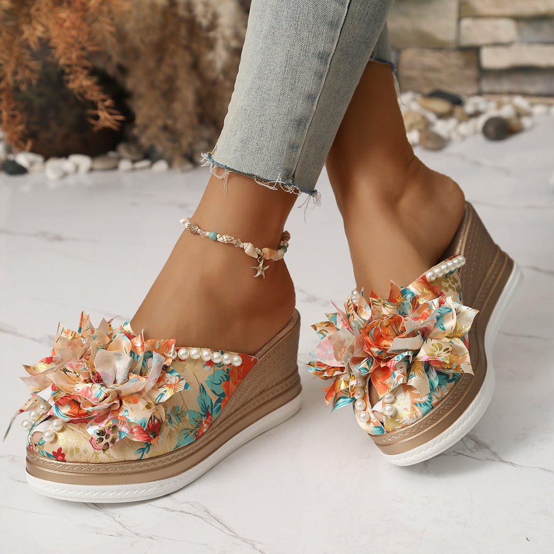 Damen Wedge-Pantoletten mit floralem Design und eleganten Perlenakzenten R&B