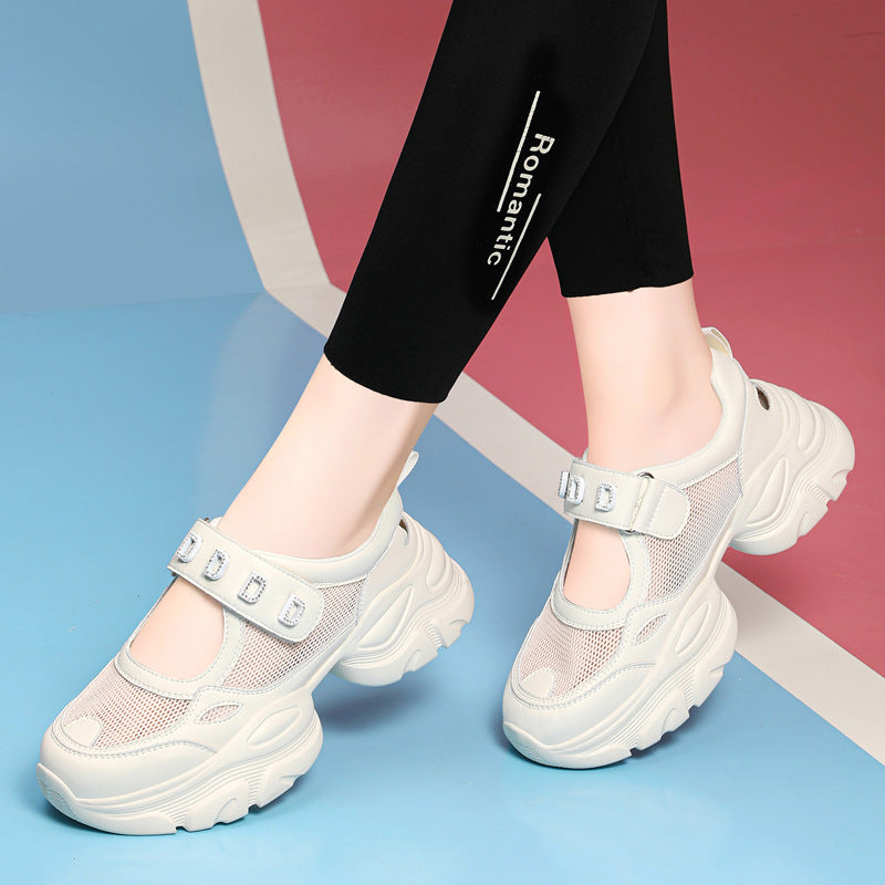 Damen Sportliche Komfort-Sneaker mit verstellbarem Riemen und dämpfender Sohle R&B