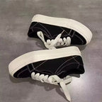 Damen Sportliche Sneakers mit weichem Veloursleder und robustem Elastikverschluss