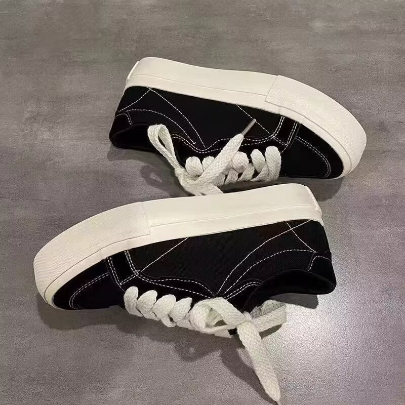 Damen Sportliche Sneakers mit weichem Veloursleder und robustem Elastikverschluss