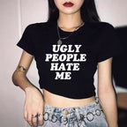 Damen Crop-T-Shirt mit verspieltem Kirschmotiv und elegantem Schleifenprint R&B