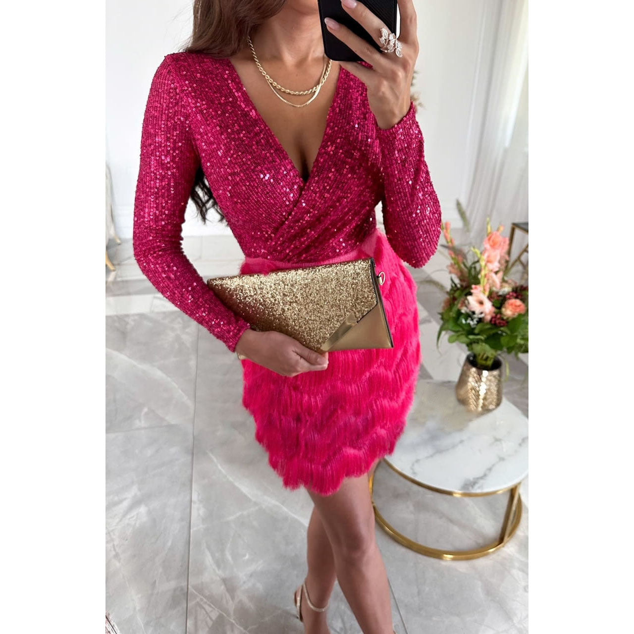 Damen Glitzerndes Cocktailkleid mit V-Ausschnitt und voluminösen Ärmeln R&B