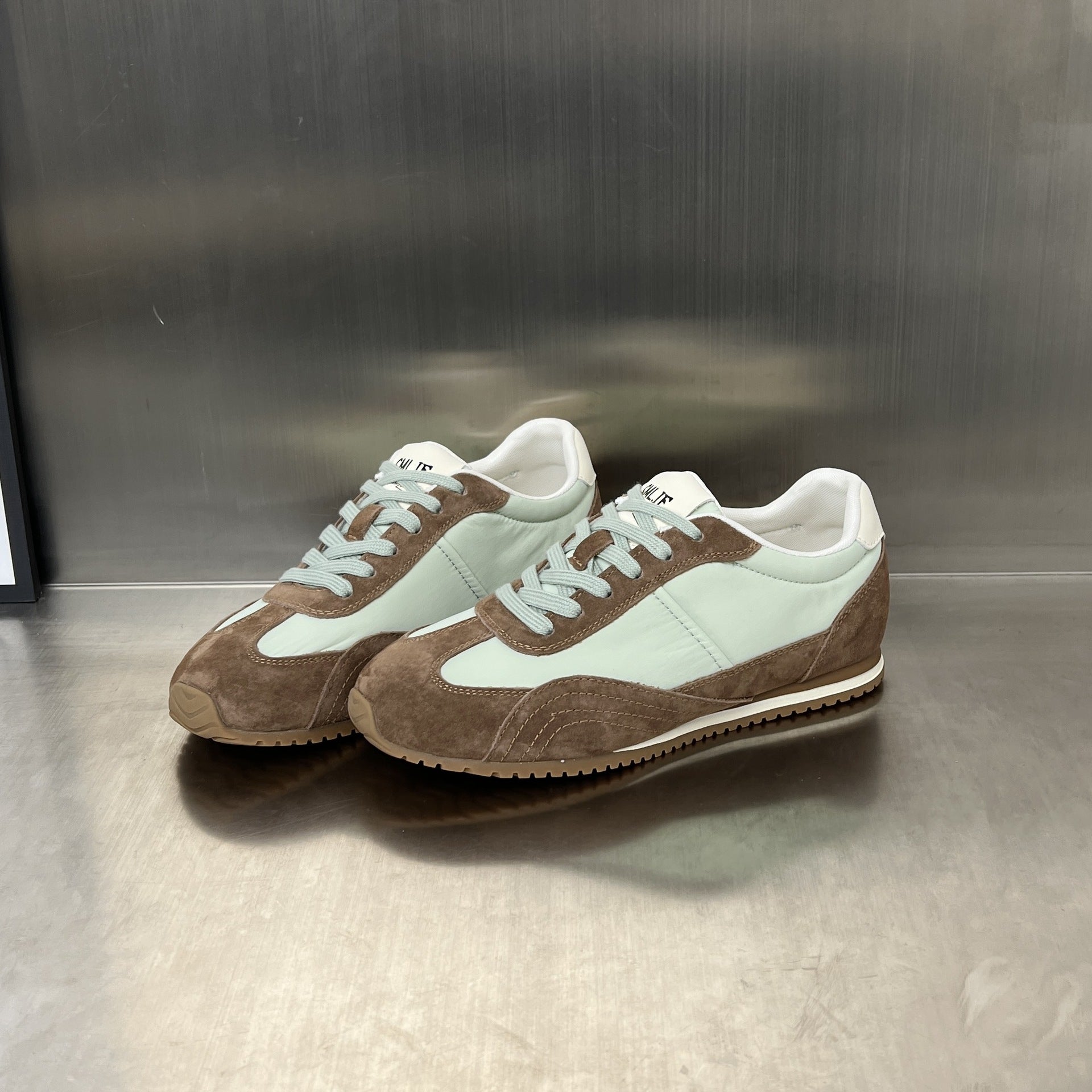 Damen Sportliche Sneaker mit atmungsaktiver Mesh-Oberfläche und rutschfester Sohle R&B