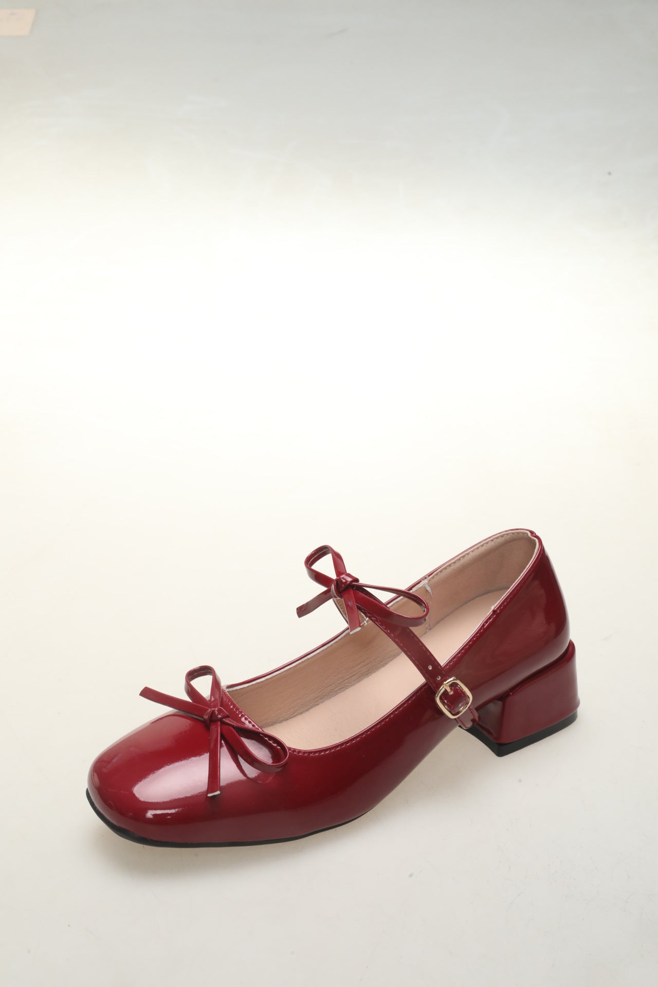 Damen Elegante Ballerinas mit dekorativen Schleifen und hochwertiger Lack-Optik R&B