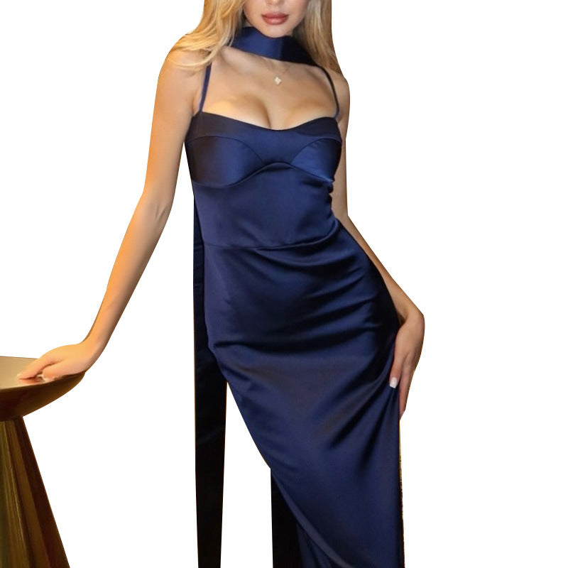 Damen Elegantes Maxikleid mit schmalem Schnitt und raffinierten Trägerdetails R&B