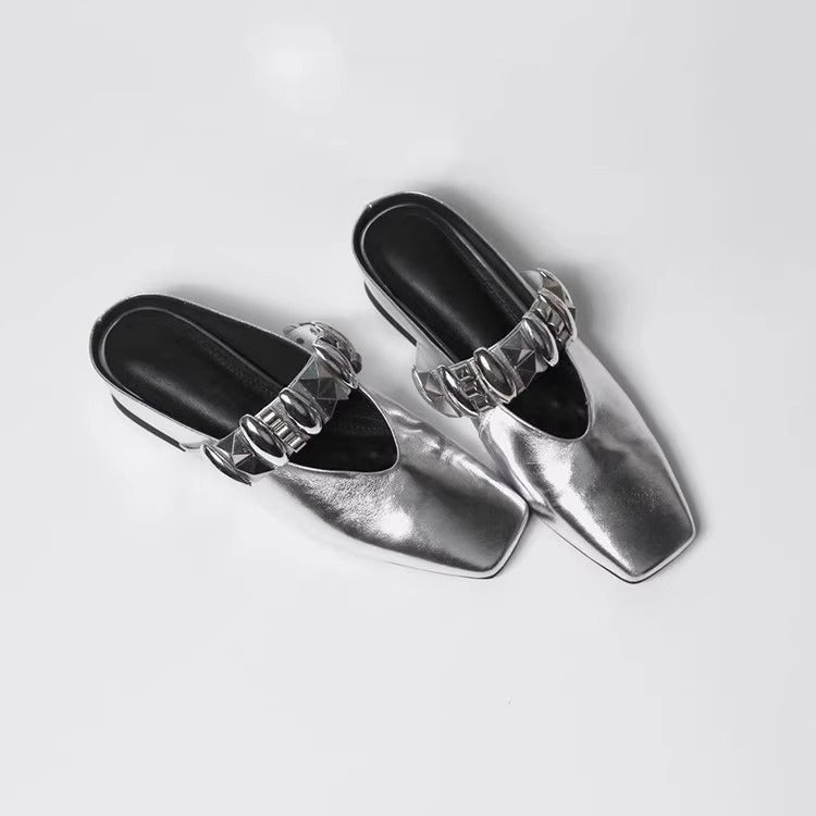 Damen elegante Mules mit modischen Metallakzenten R&B
