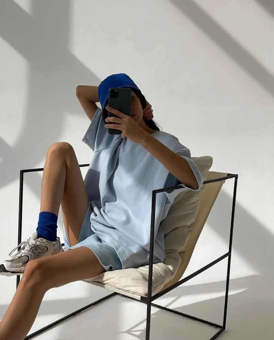 Damen sportliches Set aus lässigem T-Shirt und bequemen Shorts R&B