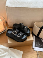 Damen modische Flip-Flops mit verstellbaren Schnallen und rutschfester Sohle
