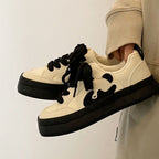 Damen Modische Sneakers mit auffälligem Design und prägnanter Sohle R&B
