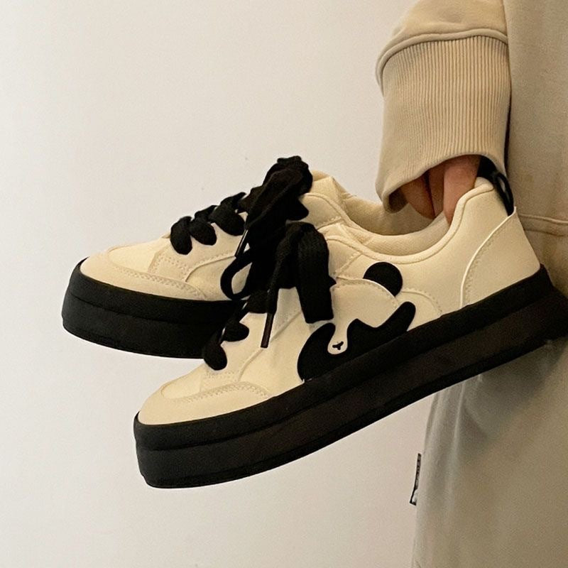 Damen Modische Sneakers mit auffälligem Design und prägnanter Sohle R&B