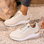 Damen Sportliche Sneakers mit Reißverschluss und perforiertem Obermaterial R&B
