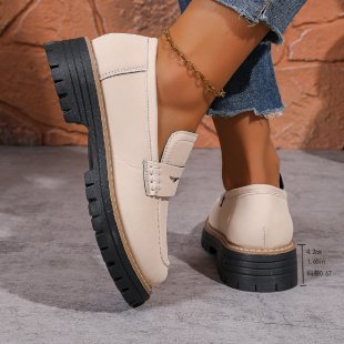 Damen Slipper im eleganten Mokassin-Stil mit rutschfester Profilsohle R&B