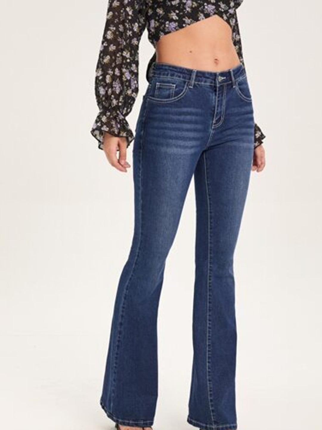 Damen Bootcut Jeans mit verschlissenen Details und hohem Bund R&B