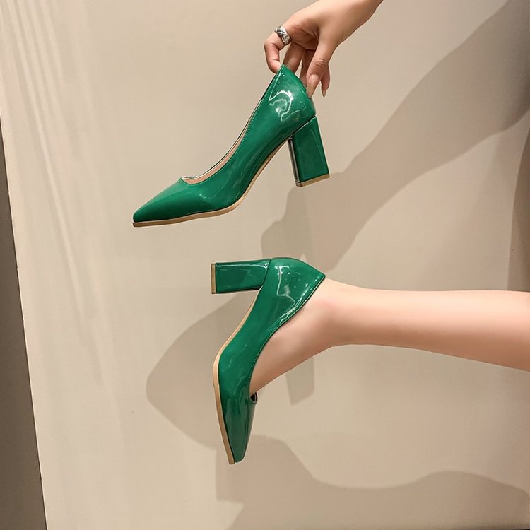 Damen elegante spitze Pumps mit tragbarem Blockabsatz R&B