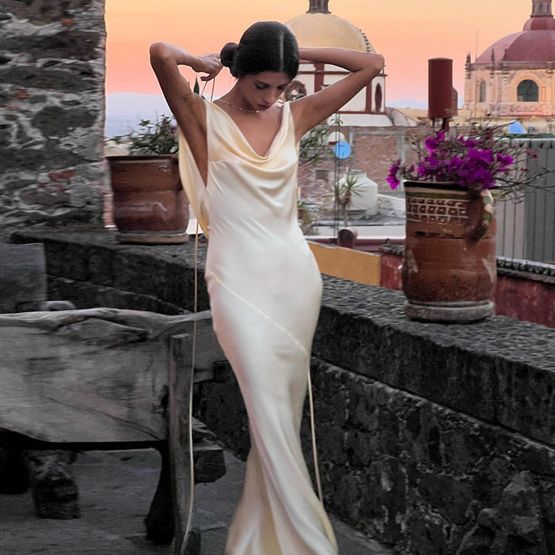 Damen Elegantes Satin-Maxikleid mit asymmetrischem Oberteil und fließendem Schnitt R&B