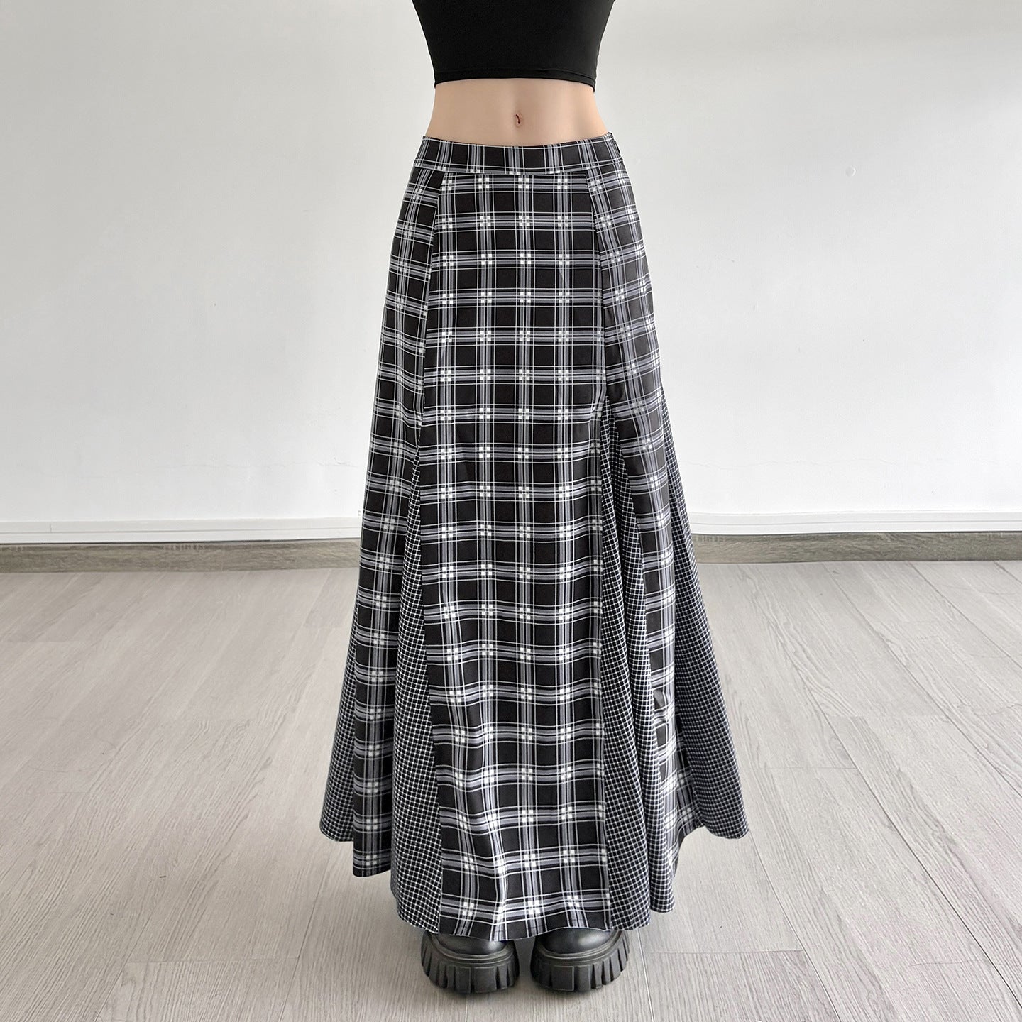 Damen Maxirock mit R&Brnem Karomuster und eleganter Schlitzgestaltung R&B