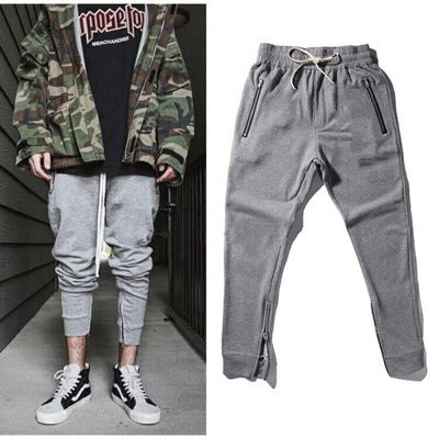 Herren Sportliche Jogginghose im modernen Design mit seitlichen Reißverschlüssen