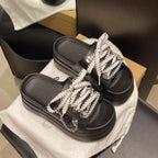 Damen Sportliche Sandalen mit luxuriösem Schnürdesign und trendigen Metallakzenten EB