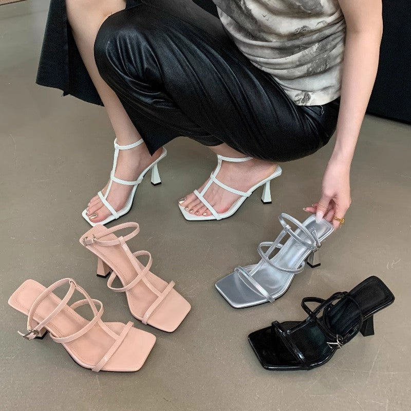 Damen elegante Sandalen mit geometrischem Design und Absatz R&B