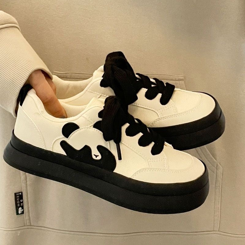 Damen Modische Sneakers mit auffälligem Design und prägnanter Sohle R&B