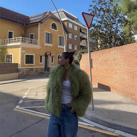 Damen Oversized Kunstpelzjacke mit voluminösen Ärmeln R&B