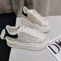 Damen Sneakers mit elegantem floralem Design und dicker Laufsohle