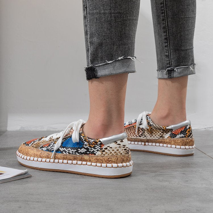 Damen Sneaker mit Korksohle und buntem Schlangenmuster R&B