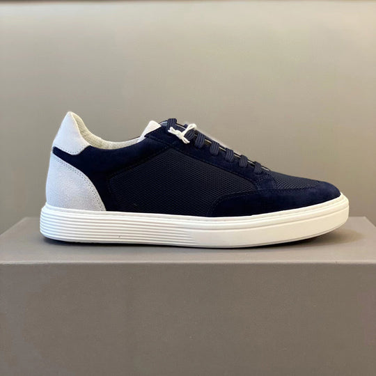 Damen Sportliche Sneakers aus atmungsaktiver Mesh- und Wildlederkombination R&B