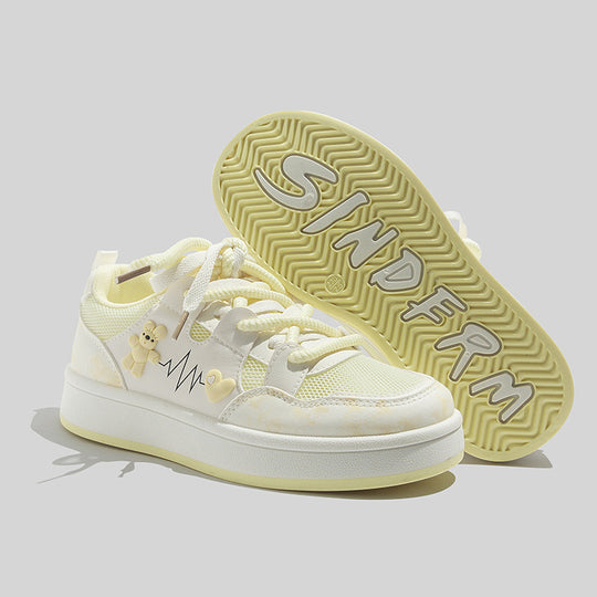 Damen Sneakers mit charmantem Bärenmotiv und atmungsaktiver Oberflächenstruktur R&B