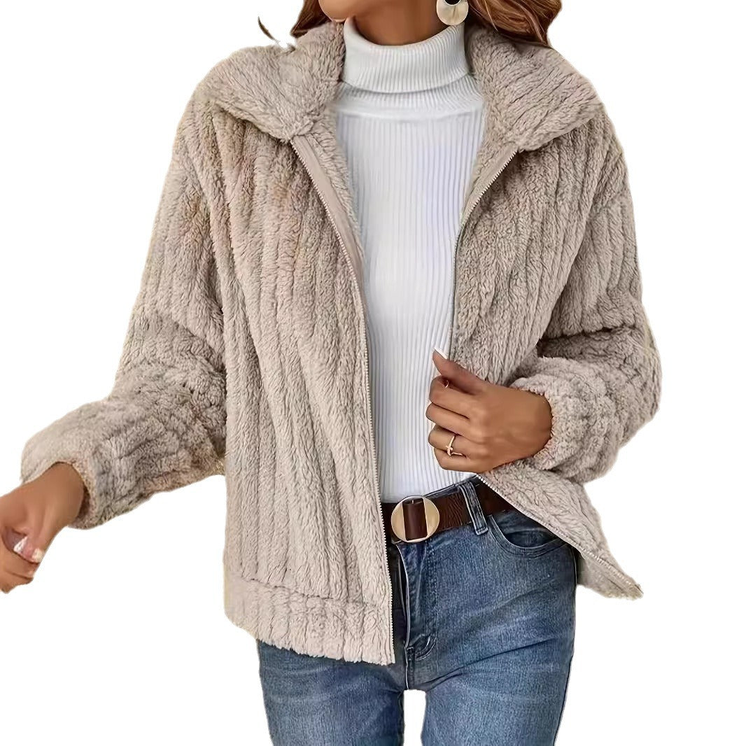Damen Plüschjacke mit strukturiertem Design und hohem Kragen R&B