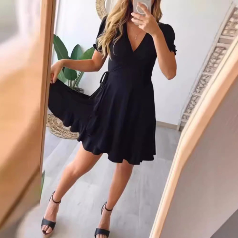 Damen Wickelkleid mit voluminösen Ärmeln und frischem Saum Heidi-Mode