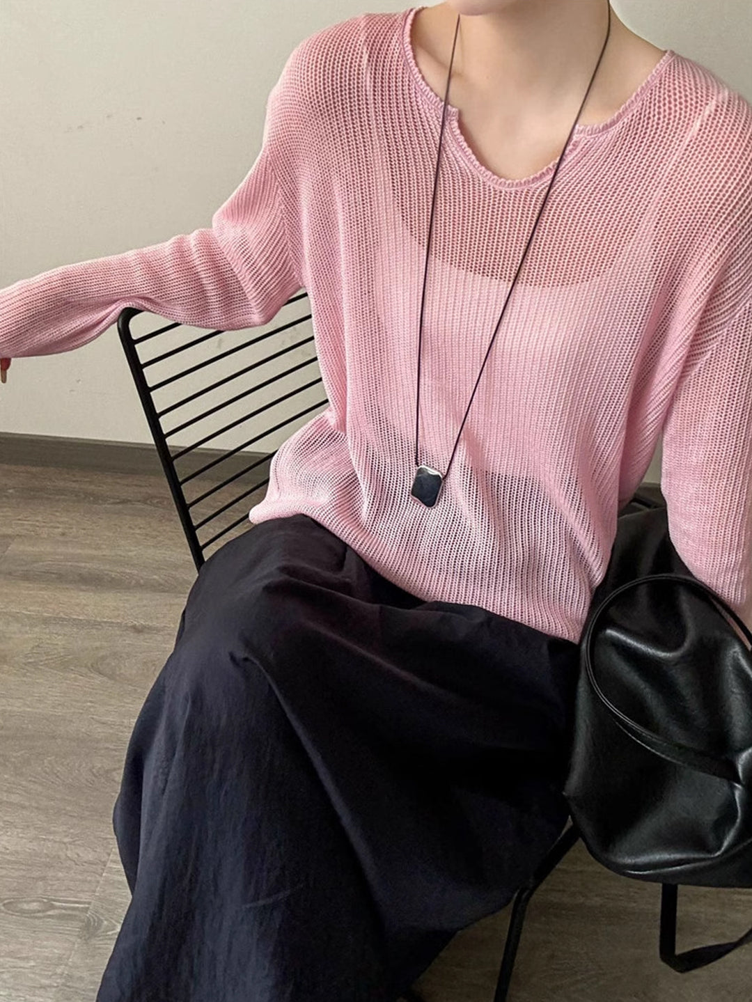 Damen luftiger Strickpullover mit V-Ausschnitt und lässigem Schnitt R&B