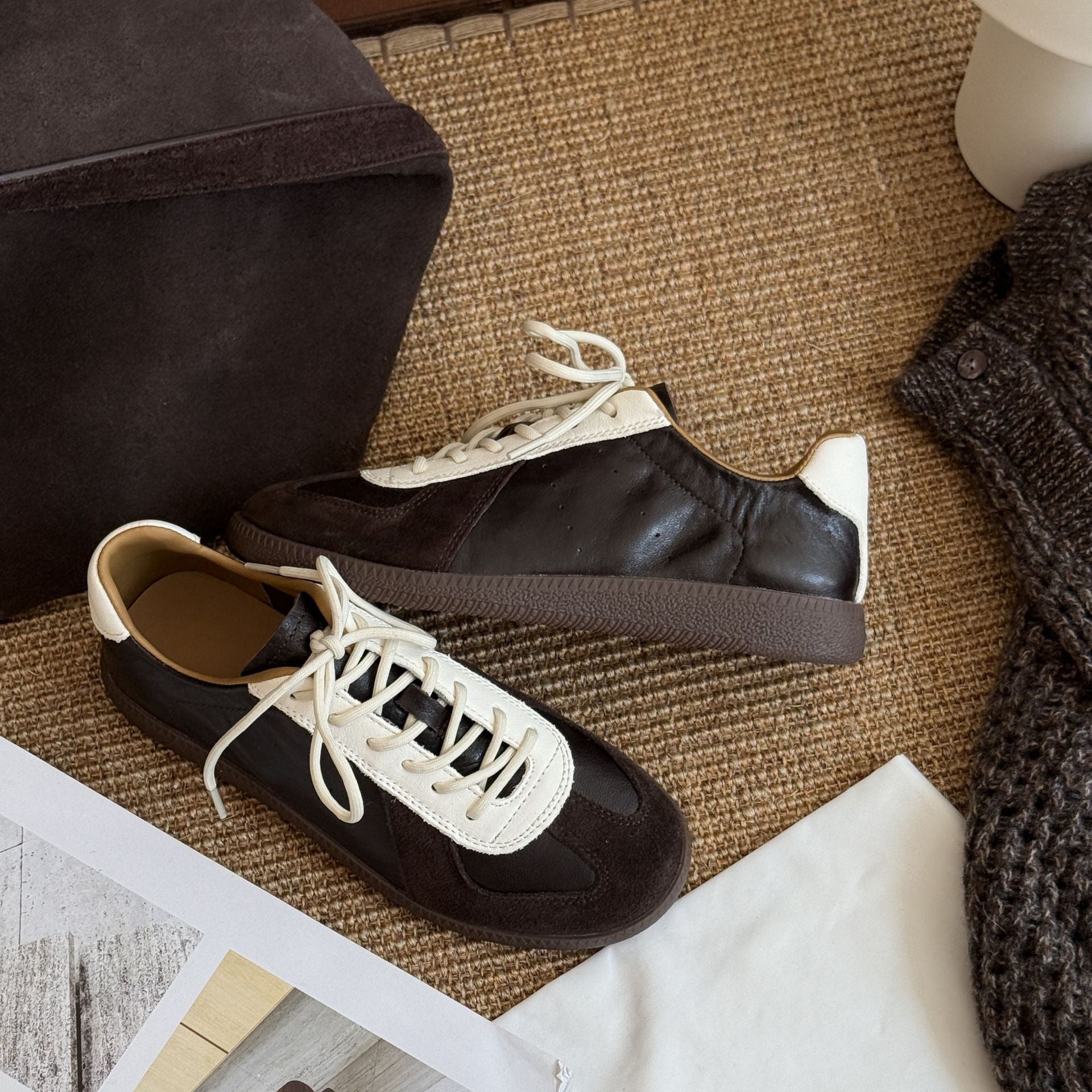 Damen Sportliche Sneakers aus hochwertigem Wildleder mit atmungsaktiven Einsätzen