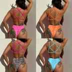 Damen Hochgeschnittener Triangel-Bikini mit auffälligen Cut-Out-Trägern