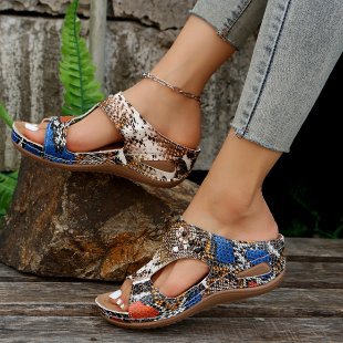Damen bequeme Riemchen-Sandalen mit modischem Schlangenmuster und flexiblem Fußbett R&B