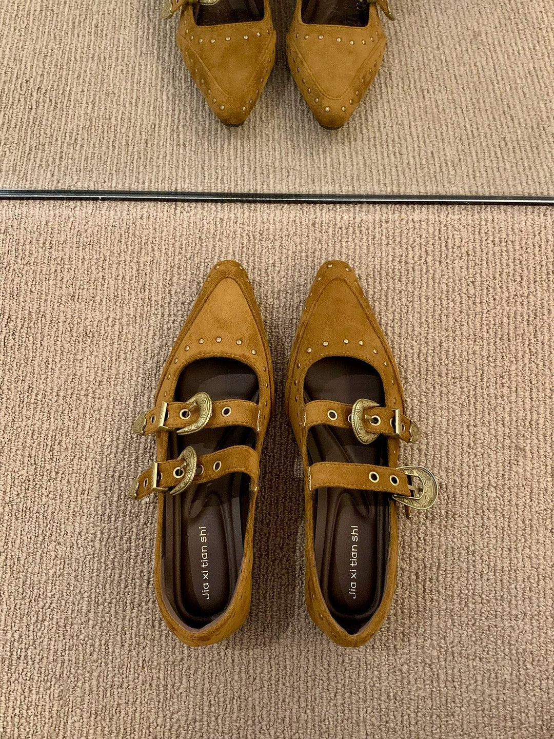 Damen Elegante und stilvolle Ballerinas mit modischen Schnallen und Nieten R&B