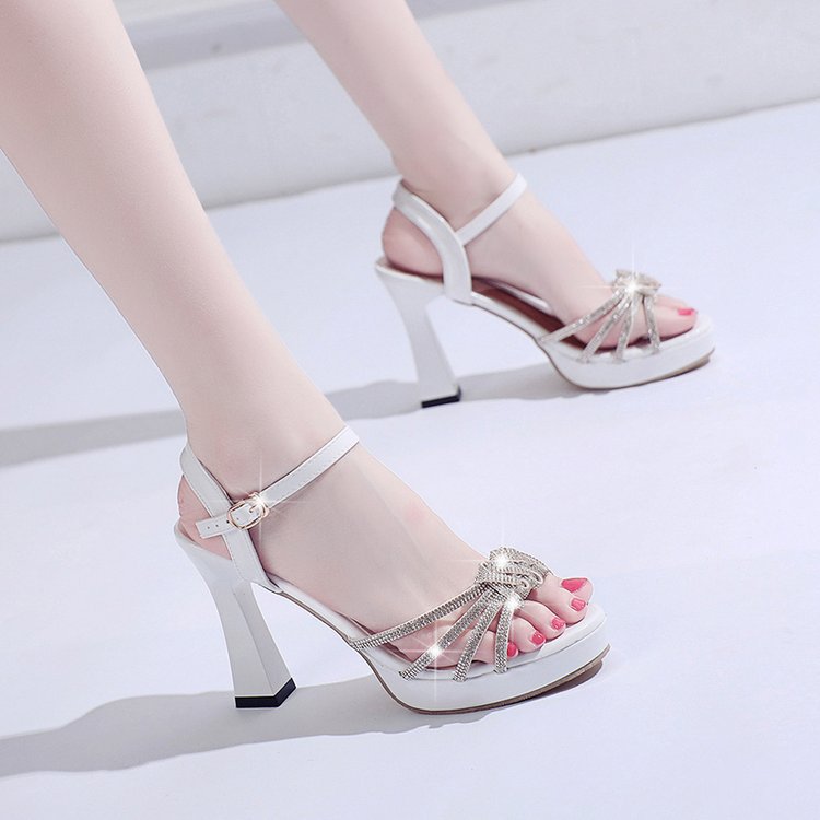Damen glamouröse High Heels Sandalen mit Strass-Detail R&B